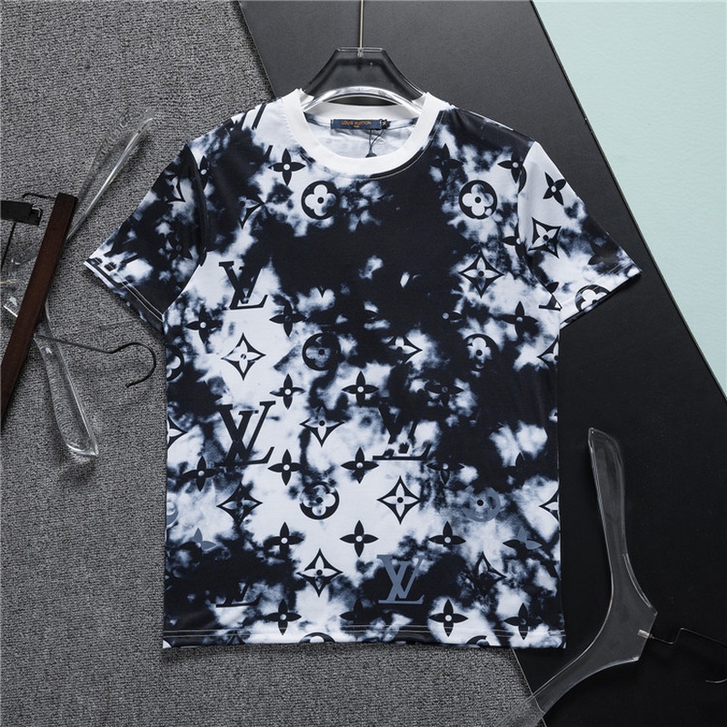 Louis Vuitton Men's T-shirts 1801